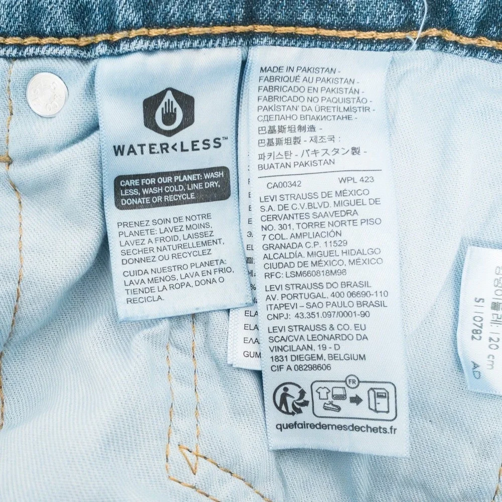 Levis out 10